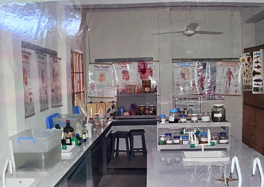 Soleil High School Biology Laboratory