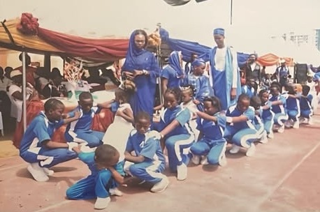 Blue House Kneeling Formation